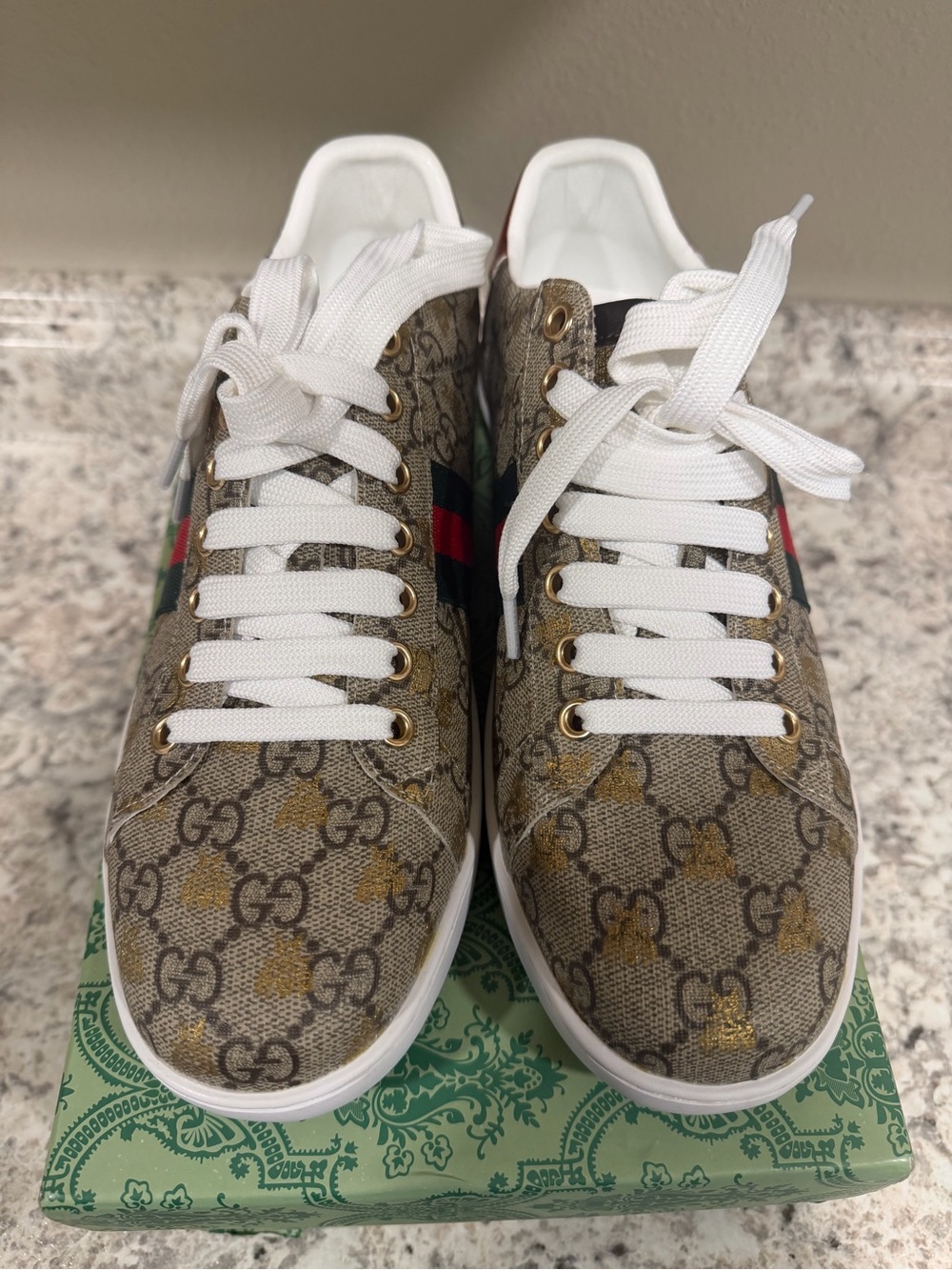 Gucci beige GG canvas sneakers with green and red web and red heel - Picture 5 of 6